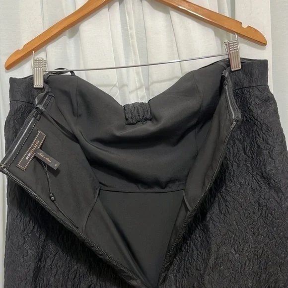 BCBGMaxazria 30% Silk Oversized Black Non Slip Dress Cup Support a107 - Picture 4 of 6